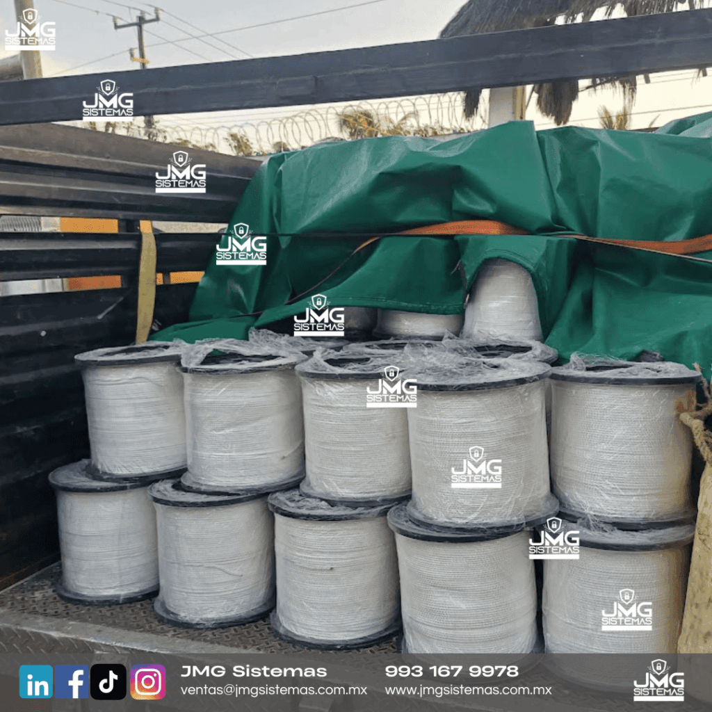 Entrega de guía de nylon para proyectos de telecomunicaciones
